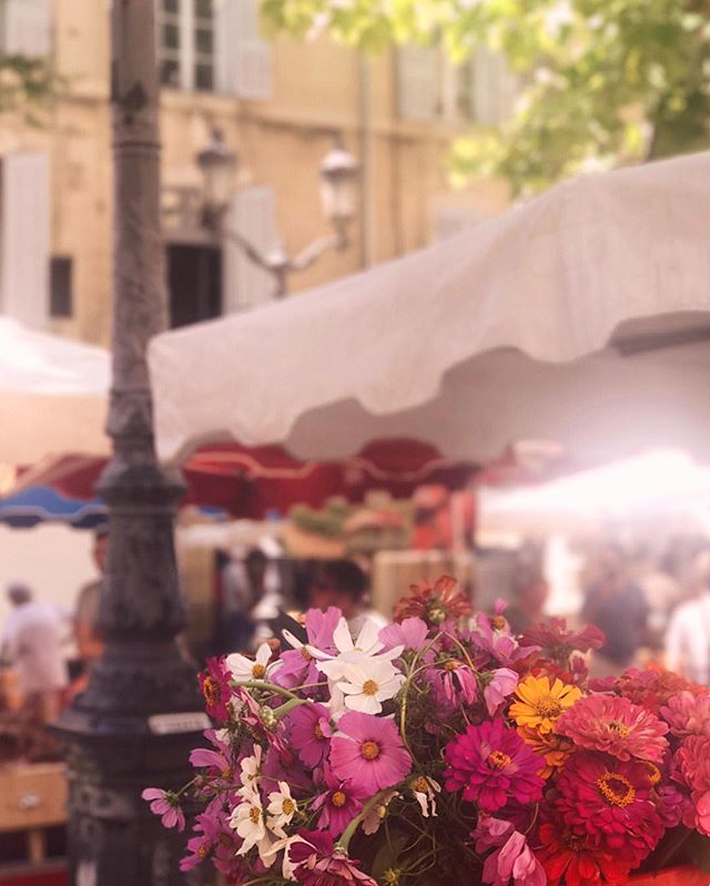 Marché 🍒🌸🍑🌺🍅🌼🍓