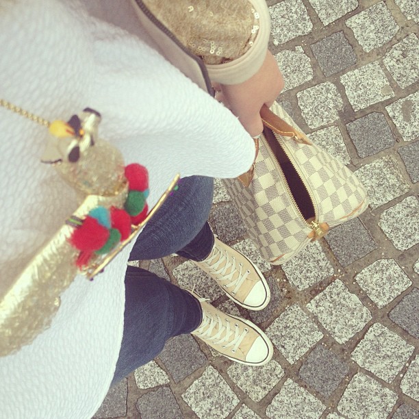 ZOE MACARON CONVERSE