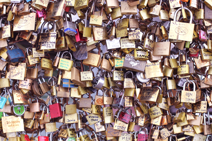 PARIS_PONT_DES_ARTS_CADENAS_1