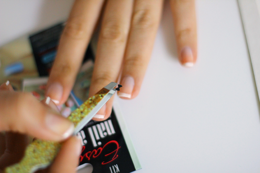 TUTO_NAIL_ART_FRENCH_MANUCURE_NOEUD_6