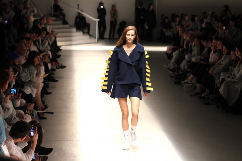 JACQUEMUS_FEMME_ENFANT_STEPHANE_BODIN_24