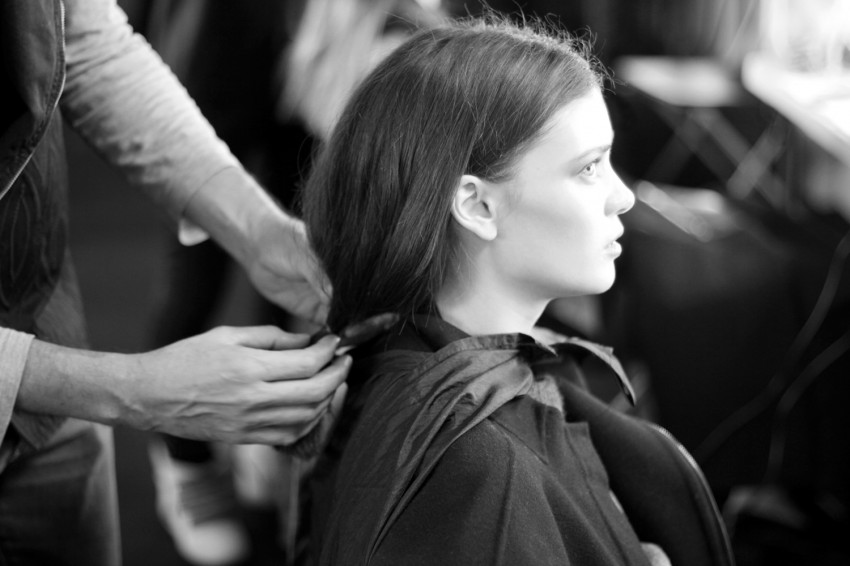 DIANA_MOLDOVAN_BACKSTAGE_FASHION_WEEK